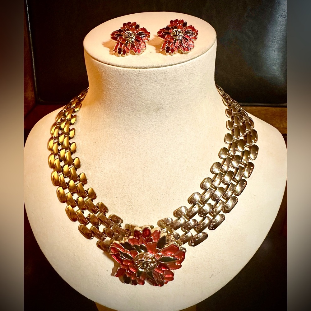 Upcycled CC broach/pendant on Vintage Bookchain Necklace and Earring Set